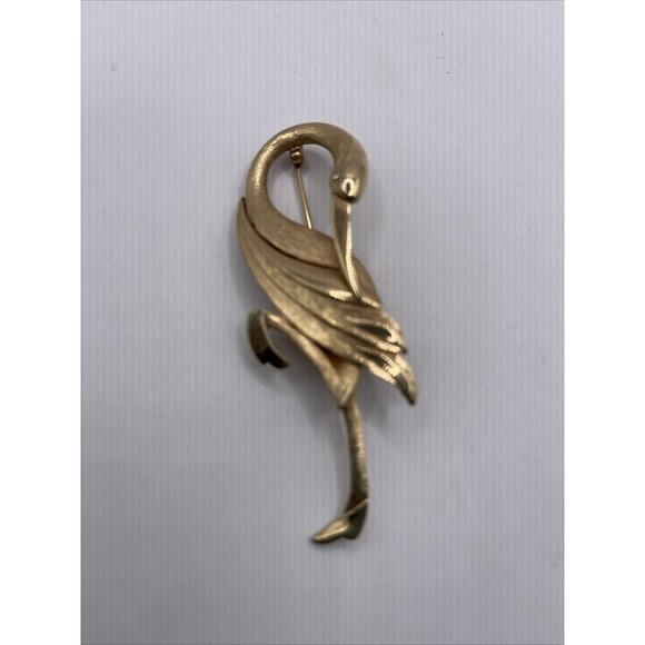 Vintage Gold Tone Flamingo Clear Rhinestone Eye Pin Brooch - Picture 1 of 3